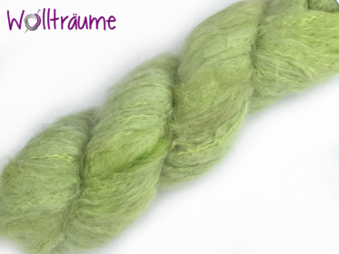 Flocke LIndenblüte, handgefärbte Wolle von wollträume